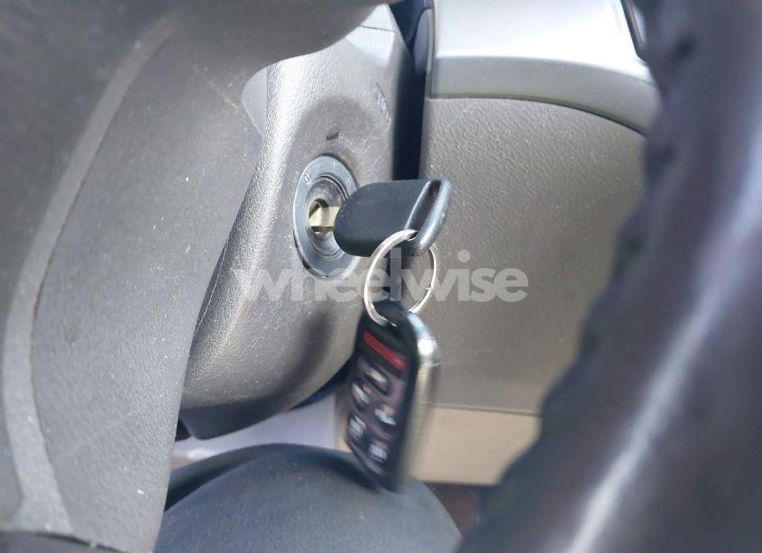 Photo 11 of 2010 Honda Odyssey EX-L (VIN 5FNRL3H72AB018679)