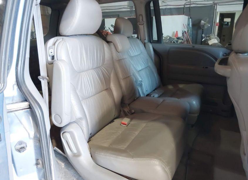 Photo 8 of 2010 Honda Odyssey EX-L (VIN 5FNRL3H72AB035644)