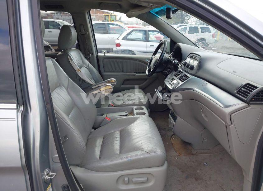 Photo 5 of 2010 Honda Odyssey EX-L (VIN 5FNRL3H72AB043016)