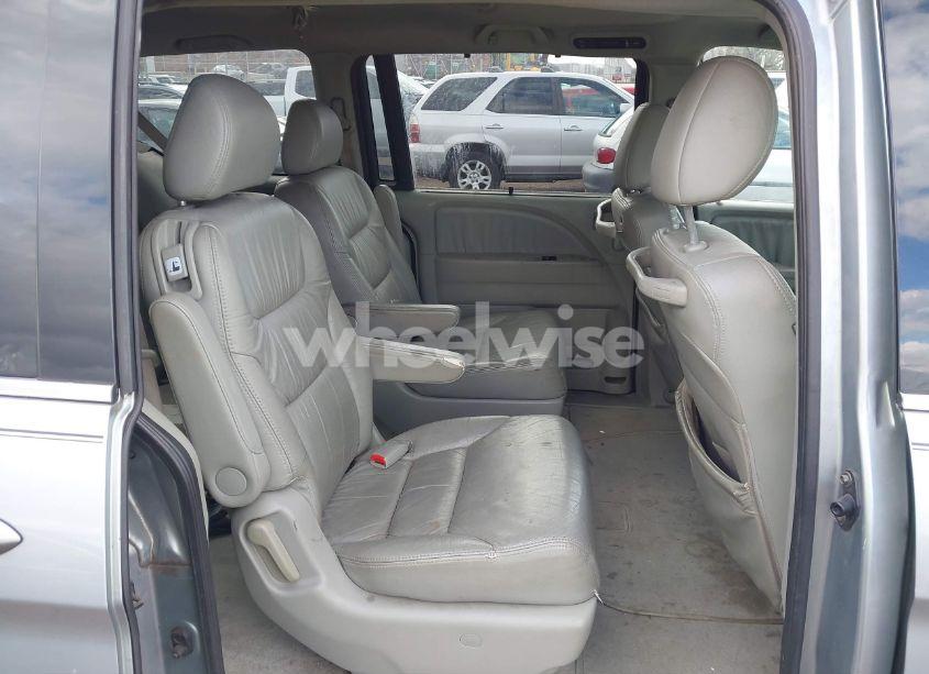 Photo 8 of 2010 Honda Odyssey EX-L (VIN 5FNRL3H72AB043016)