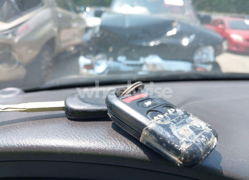 Photo 11 of 2010 Honda Odyssey EX-L (VIN 5FNRL3H72AB072757)