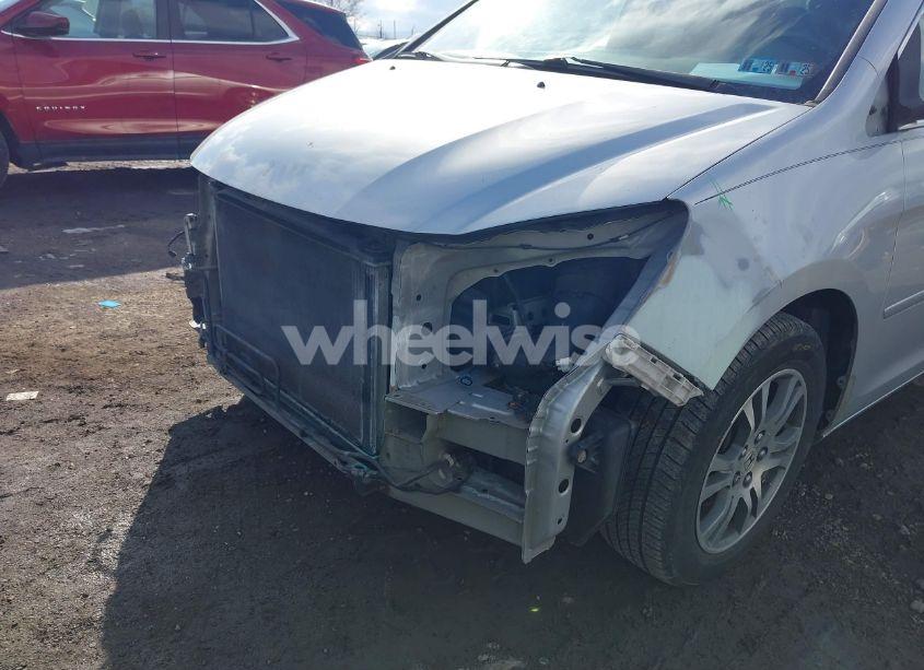 Photo 6 of 2010 Honda Odyssey EX-L (VIN 5FNRL3H73AB043168)