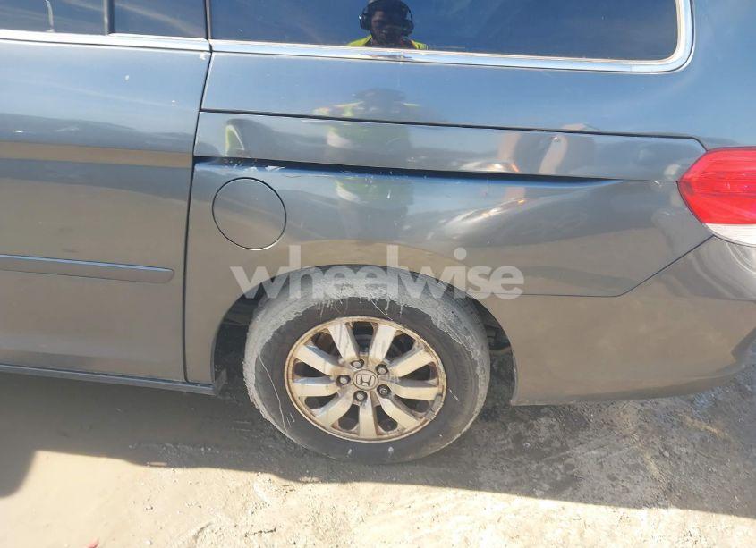 Photo 6 of 2010 Honda Odyssey EX-L (VIN 5FNRL3H73AB064926)