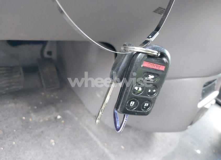 Photo 11 of 2010 Honda Odyssey EX-L (VIN 5FNRL3H73AB082021)