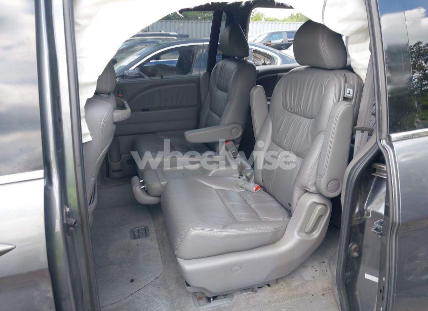 Photo 8 of 2010 Honda Odyssey EX-L (VIN 5FNRL3H73AB082021)