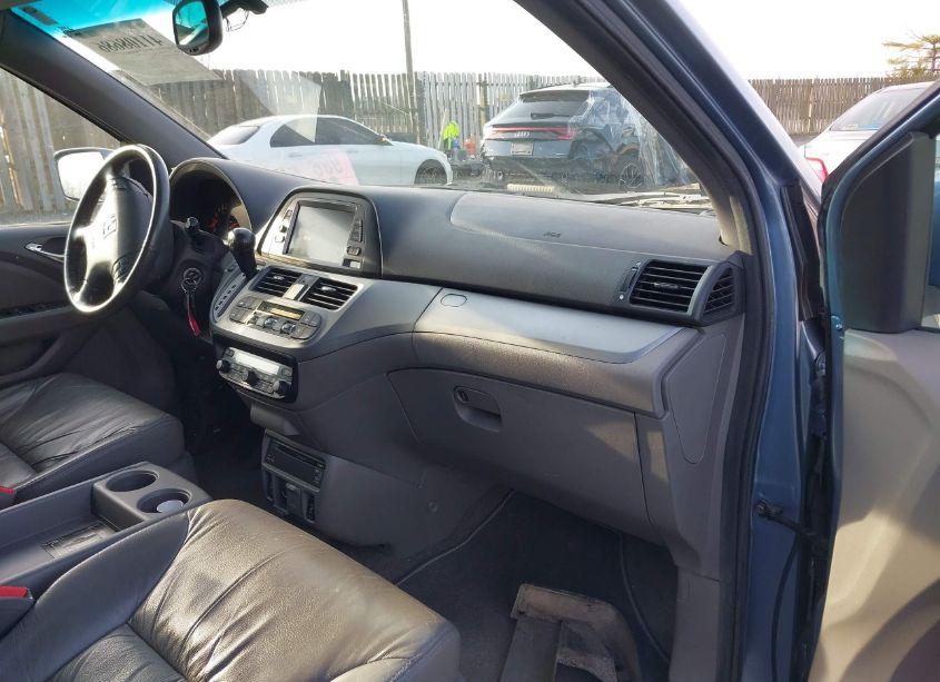 Photo 5 of 2010 Honda Odyssey EX-L (VIN 5FNRL3H73AB104230)