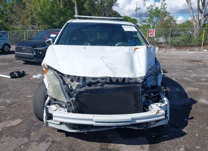 Photo 12 of 2010 Honda Odyssey EX-L (VIN 5FNRL3H74AB033281)