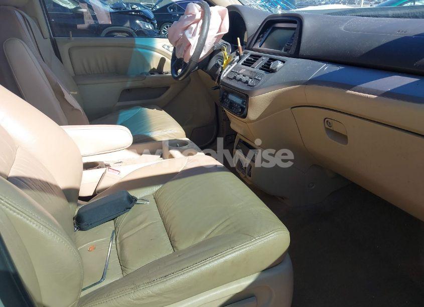 Photo 5 of 2010 Honda Odyssey EX-L (VIN 5FNRL3H74AB033281)