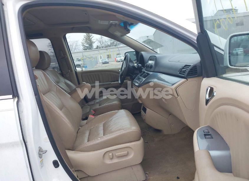 Photo 5 of 2010 Honda Odyssey EX-L (VIN 5FNRL3H76AB004123)