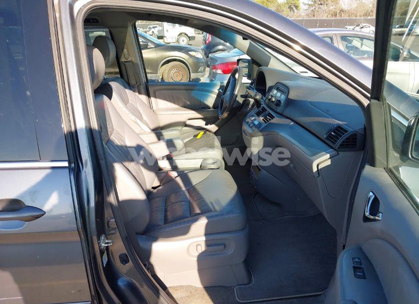 Photo 5 of 2010 Honda Odyssey EX-L (VIN 5FNRL3H76AB010388)