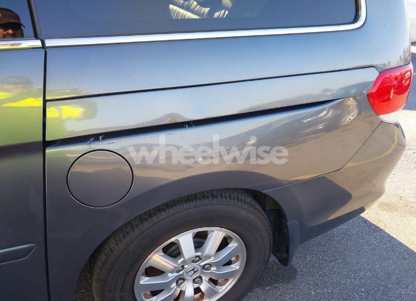 Photo 6 of 2010 Honda Odyssey EX-L (VIN 5FNRL3H76AB010388)