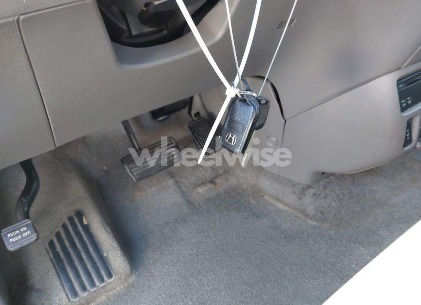 Photo 11 of 2010 Honda Odyssey EX-L (VIN 5FNRL3H76AB040457)