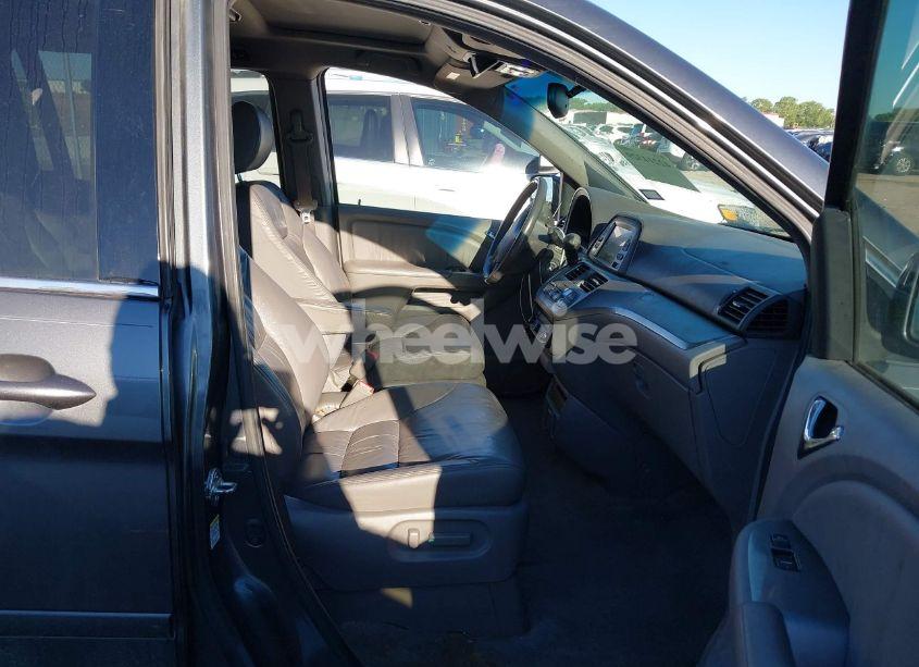 Photo 5 of 2010 Honda Odyssey EX-L (VIN 5FNRL3H76AB040457)