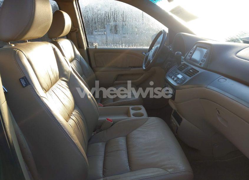 Photo 5 of 2010 Honda Odyssey EX-L (VIN 5FNRL3H76AB054035)