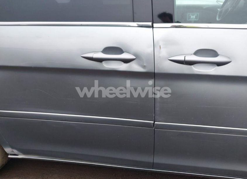 Photo 13 of 2010 Honda Odyssey EX-L (VIN 5FNRL3H76AB089500)