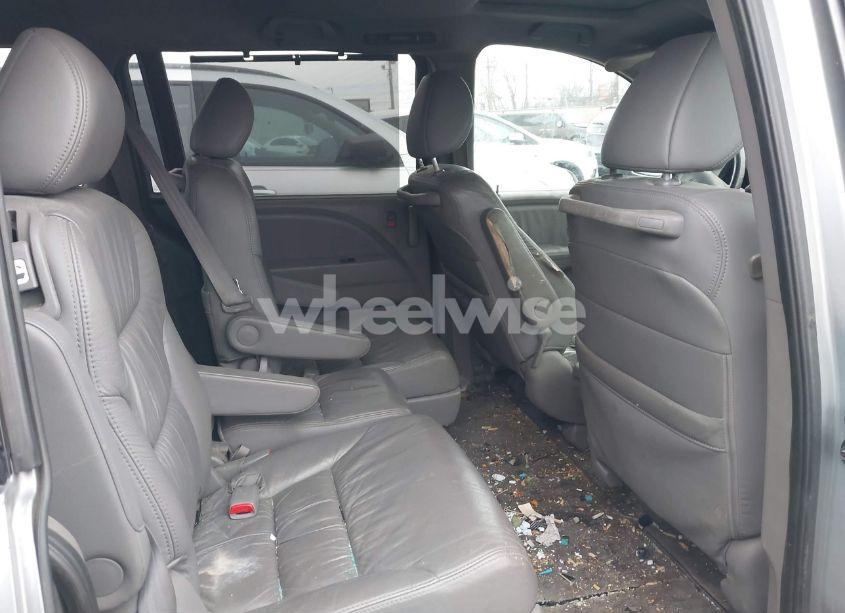 Photo 8 of 2010 Honda Odyssey EX-L (VIN 5FNRL3H76AB089500)