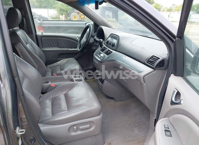 Photo 5 of 2010 Honda Odyssey EX-L (VIN 5FNRL3H76AB095149)