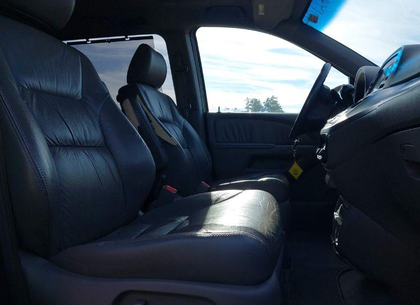 Photo 5 of 2010 Honda Odyssey EXL (VIN 5FNRL3H76AB101807)