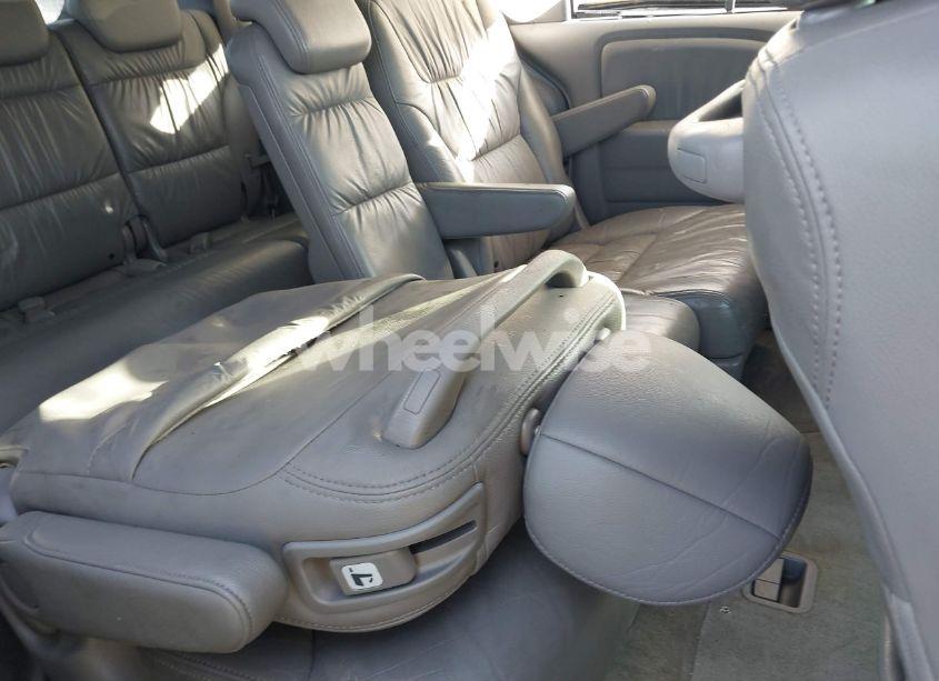 Photo 8 of 2010 Honda Odyssey EX-L (VIN 5FNRL3H76AB102973)