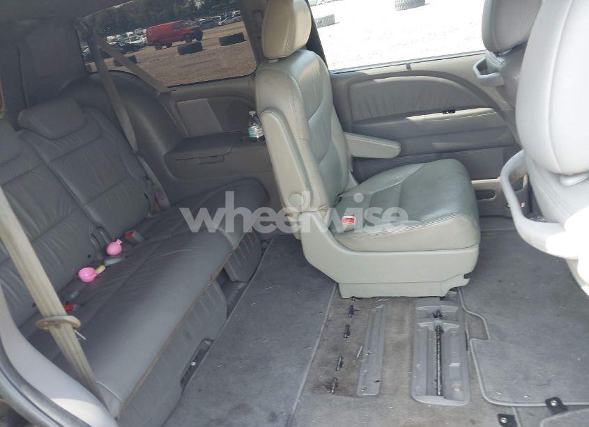 Photo 8 of 2010 Honda Odyssey EX-L (VIN 5FNRL3H77AB036420)