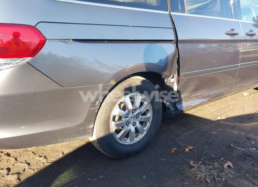 Photo 6 of 2010 Honda Odyssey EX-L (VIN 5FNRL3H77AB046283)