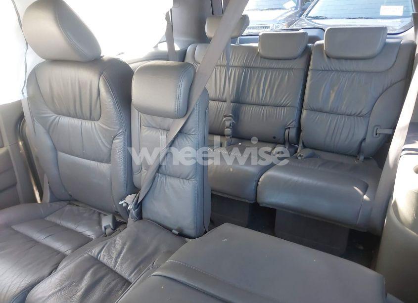 Photo 8 of 2010 Honda Odyssey EX-L (VIN 5FNRL3H77AB046283)