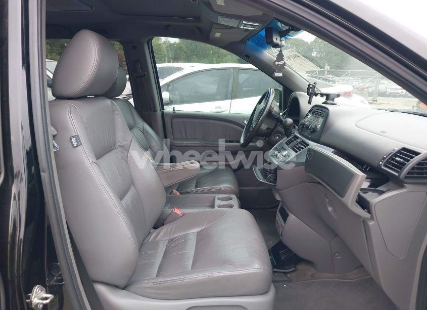 Photo 5 of 2010 Honda Odyssey EX-L (VIN 5FNRL3H77AB057039)