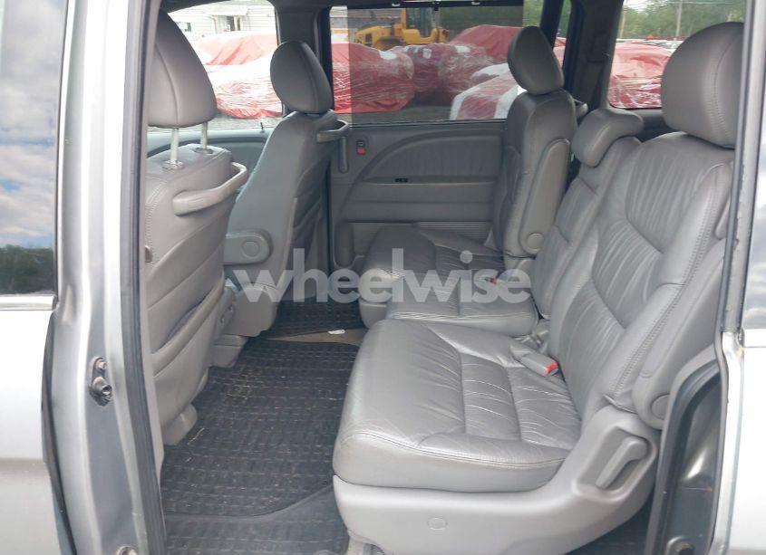 Photo 8 of 2010 Honda Odyssey EX-L (VIN 5FNRL3H77AB101900)