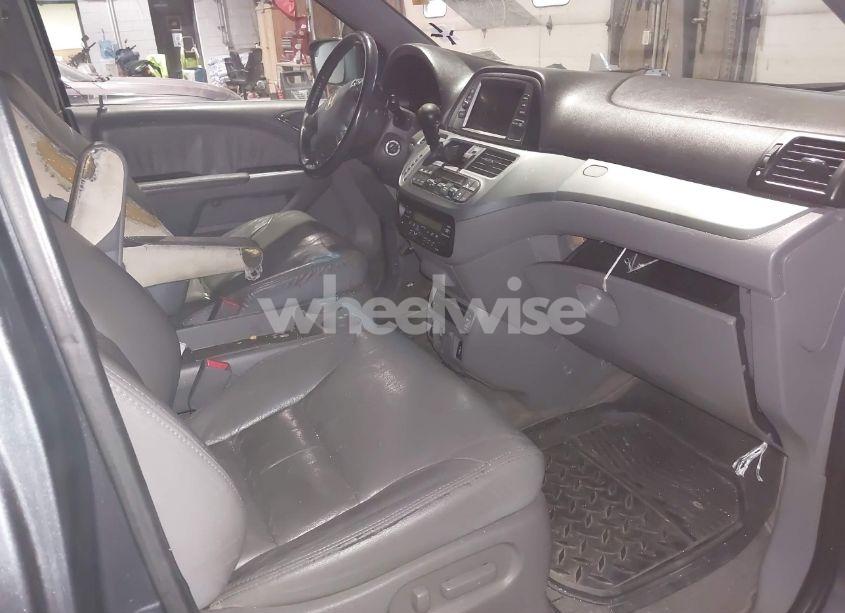 Photo 5 of 2010 Honda Odyssey EX-L (VIN 5FNRL3H78AB030111)