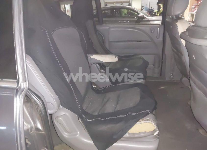 Photo 8 of 2010 Honda Odyssey EX-L (VIN 5FNRL3H78AB030111)