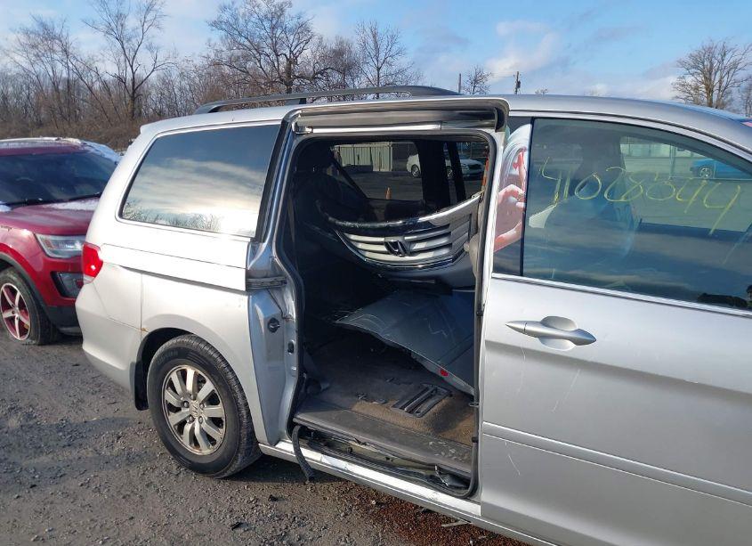 Photo 6 of 2010 Honda Odyssey EX-L (VIN 5FNRL3H78AB077039)