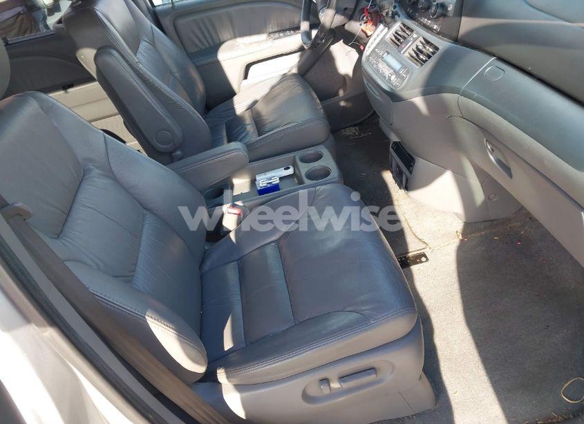 Photo 5 of 2010 Honda Odyssey EX-L (VIN 5FNRL3H78AB090356)