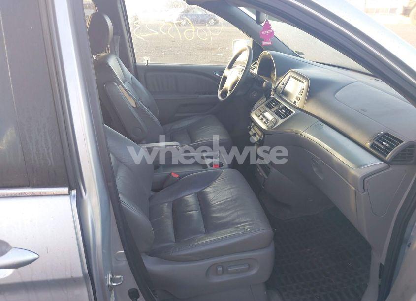 Photo 5 of 2010 Honda Odyssey EX-L (VIN 5FNRL3H79AB021062)