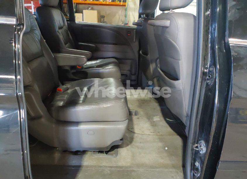 Photo 8 of 2010 Honda Odyssey EX-L (VIN 5FNRL3H79AB067989)