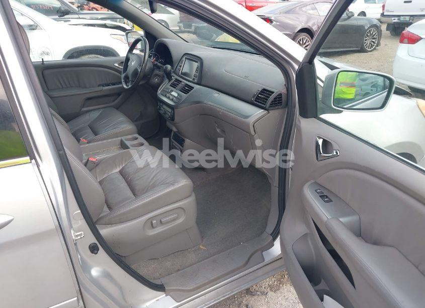 Photo 5 of 2010 Honda Odyssey EX-L (VIN 5FNRL3H79AB079043)