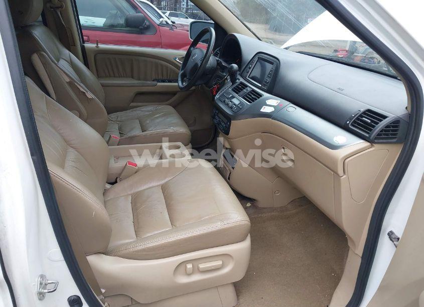 Photo 5 of 2010 Honda Odyssey EX-L (VIN 5FNRL3H7XAB010653)