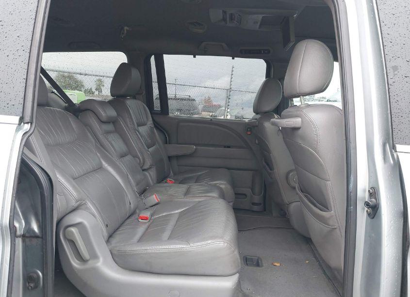 Photo 8 of 2010 Honda Odyssey EX-L (VIN 5FNRL3H7XAB035049)