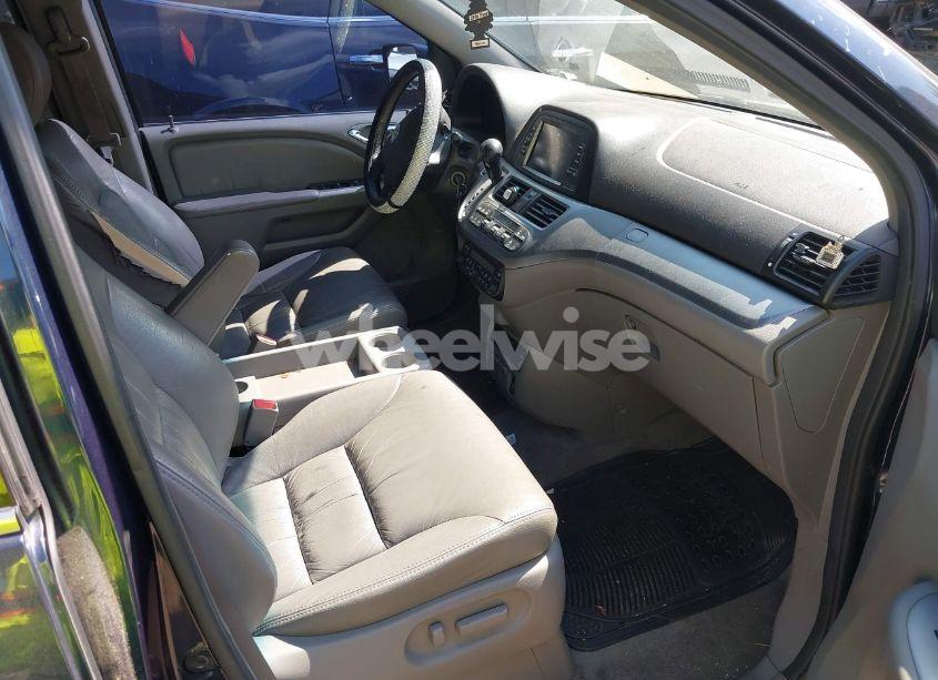 Photo 5 of 2010 Honda Odyssey EX-L (VIN 5FNRL3H7XAB059450)