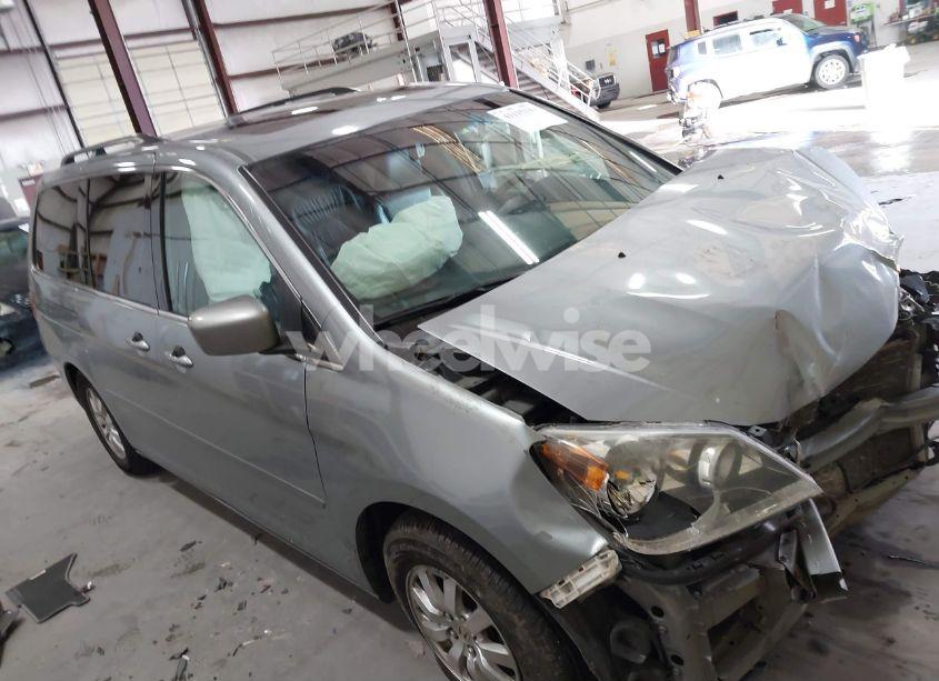 2010 Honda Odyssey EX-L (VIN 5FNRL3H7XAB106704) main photo