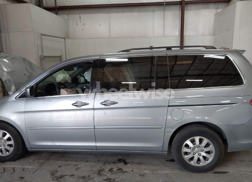 Photo 14 of 2010 Honda Odyssey EX-L (VIN 5FNRL3H7XAB106704)