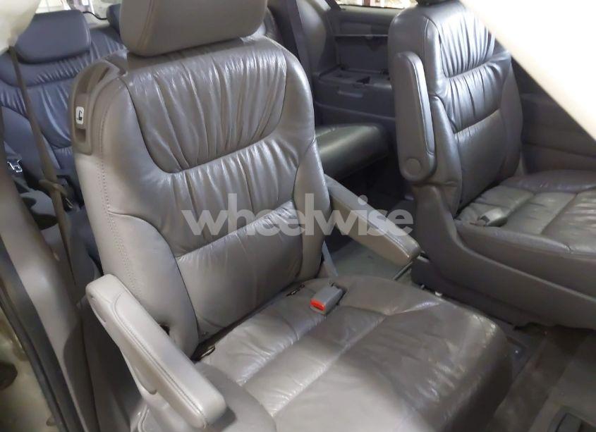 Photo 8 of 2010 Honda Odyssey EX-L (VIN 5FNRL3H7XAB106704)