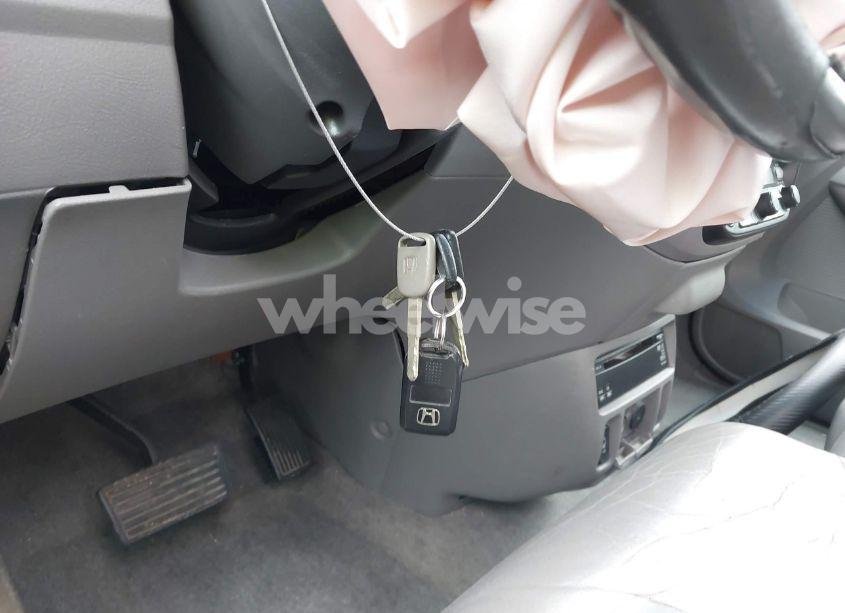 Photo 11 of 2010 Honda Odyssey TOURING (VIN 5FNRL3H90AB070720)
