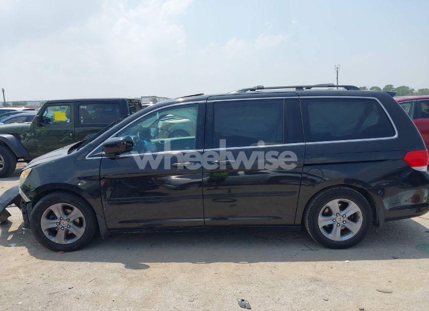 Photo 15 of 2010 Honda Odyssey TOURING (VIN 5FNRL3H90AB070720)