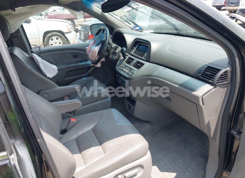 Photo 5 of 2010 Honda Odyssey TOURING (VIN 5FNRL3H90AB070720)