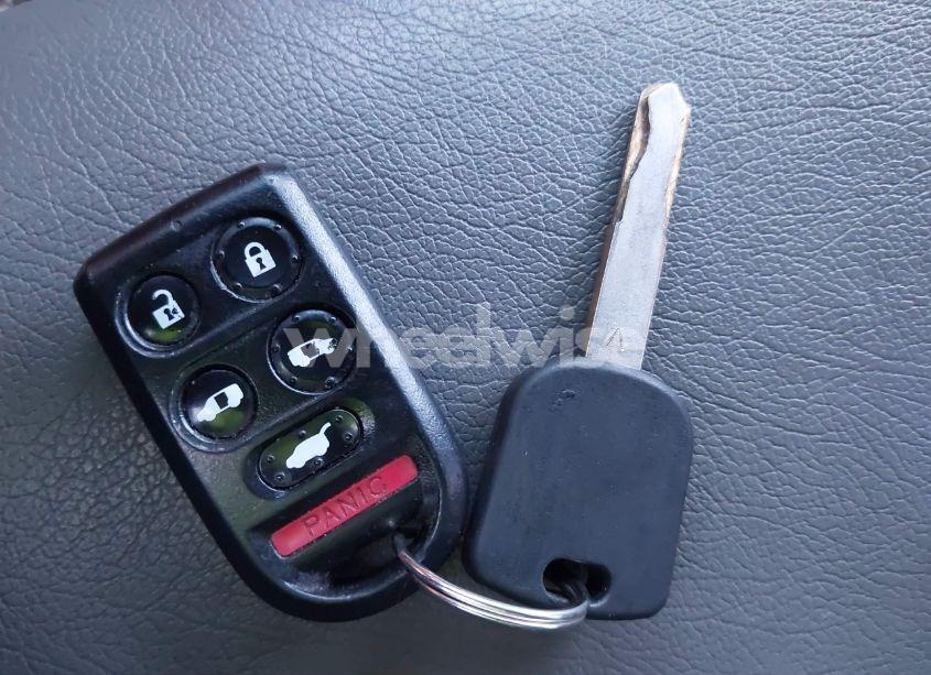 Photo 11 of 2010 Honda Odyssey TOURING (VIN 5FNRL3H92AB095859)