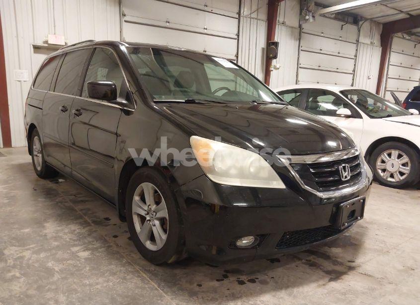 2010 Honda Odyssey TOURING (VIN 5FNRL3H92AB096879) main photo