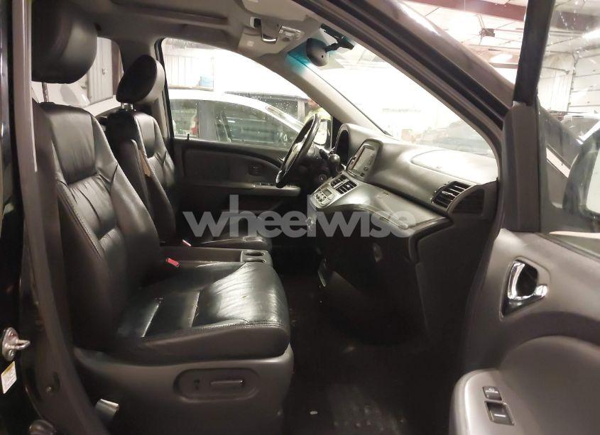 Photo 5 of 2010 Honda Odyssey TOURING (VIN 5FNRL3H92AB096879)