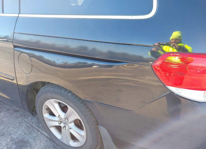 Photo 13 of 2010 Honda Odyssey TOURING (VIN 5FNRL3H93AB056987)