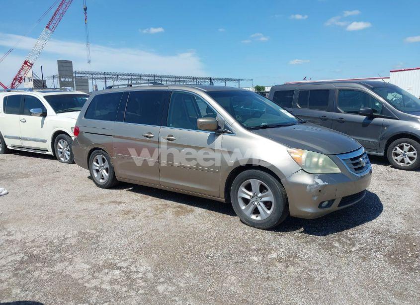 2010 Honda Odyssey TOURING (VIN 5FNRL3H93AB069531) main photo