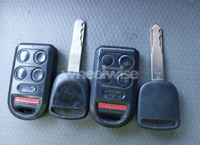 Photo 11 of 2010 Honda Odyssey TOURING (VIN 5FNRL3H96AB063920)